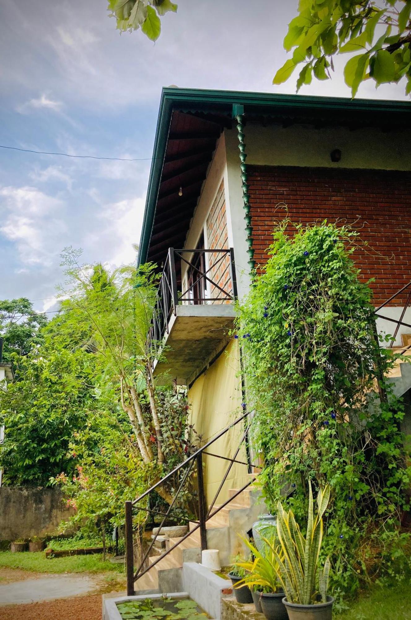 Dosemo Cabana Induruwa Exterior foto
